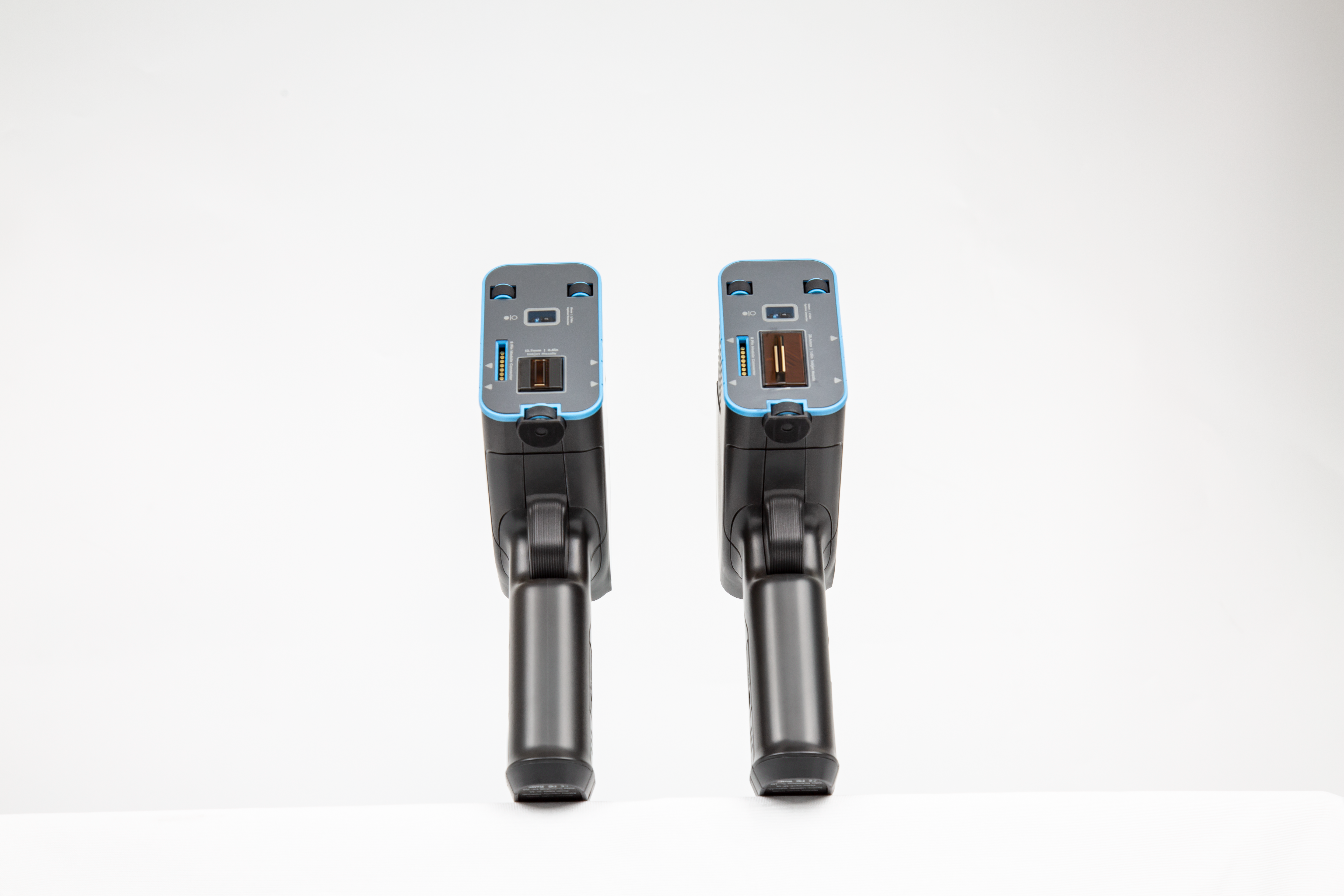 Printisian H100 portable inkjet printer side angle view