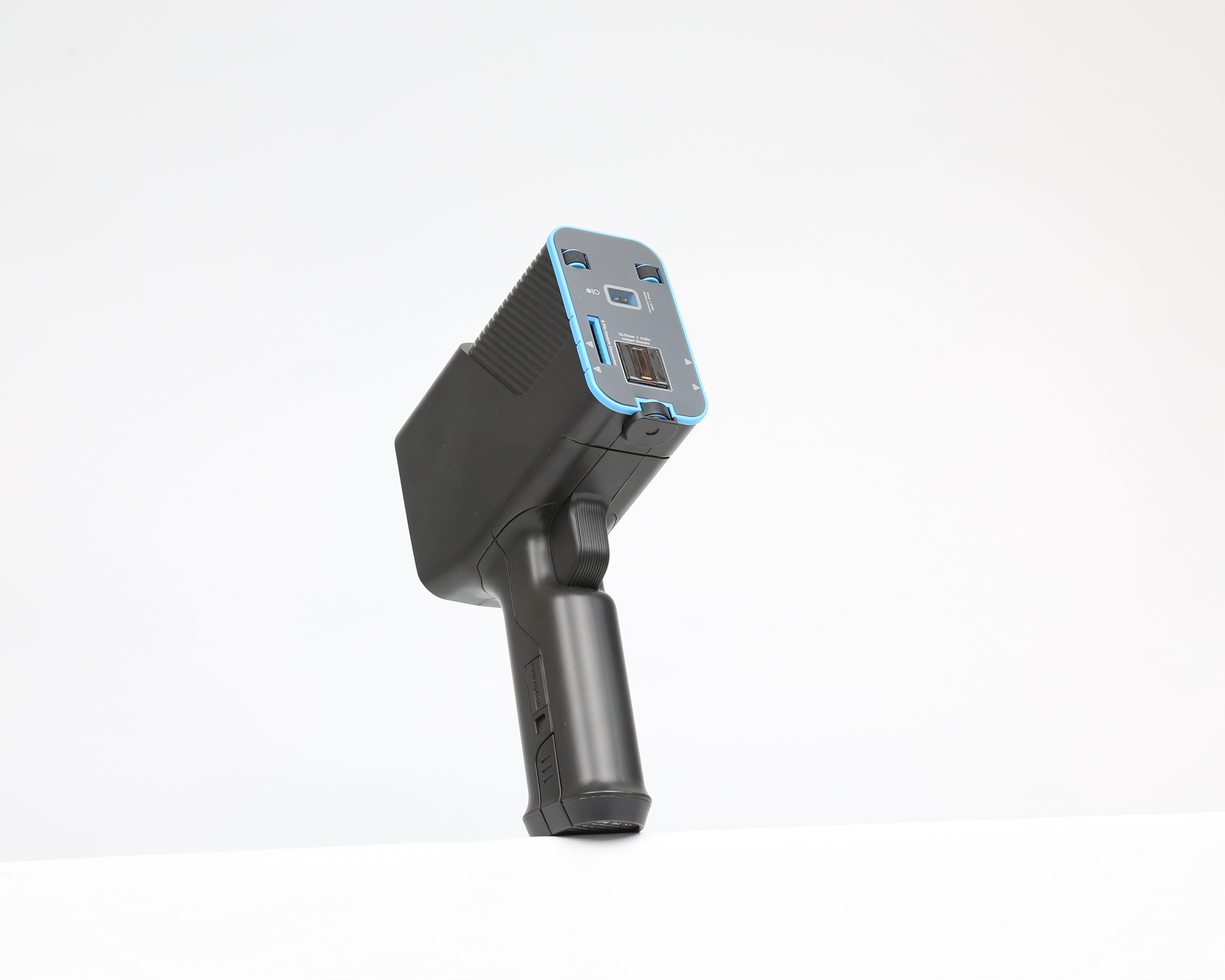 Printisian H100 handheld inkjet printer rear side view